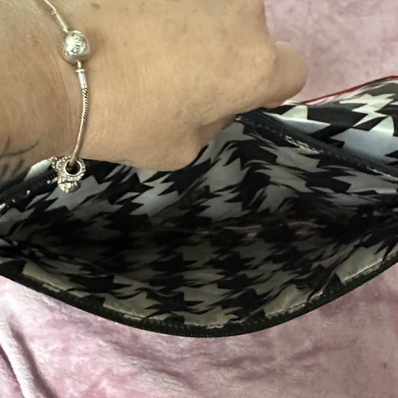 Fox Black Quilted Clutch with Red Trim - Picture 4 of 7